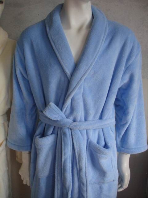 蓝色珊瑚绒浴袍