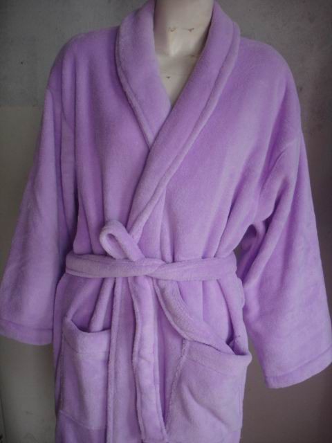 紫色珊瑚绒浴袍